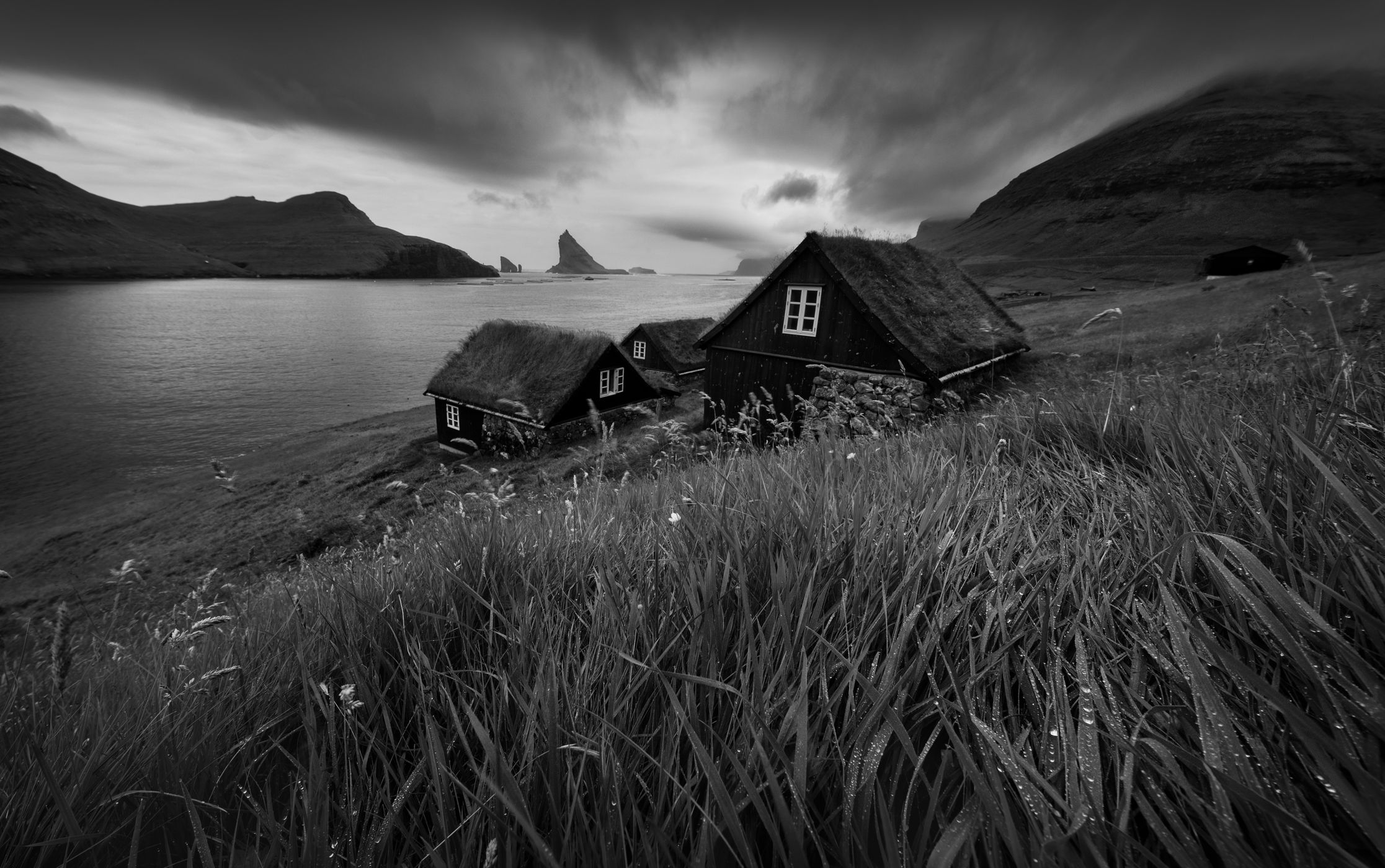 Biggujarvegr road, Faroe Islands