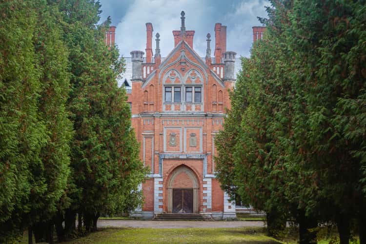 Lentvaris Castle