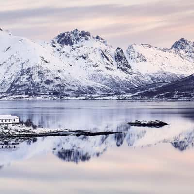 Sidpollnes Kirke, Norway
