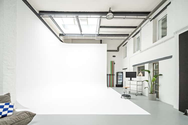 Studio 242 – Rental Photo & Video Studio Cologne