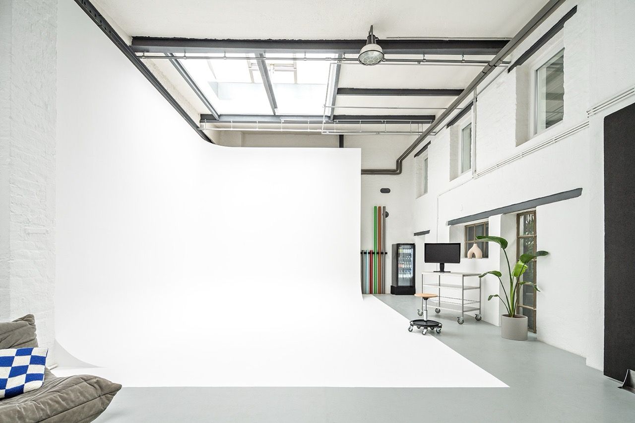 Studio 242 – Rental Photo & Video Studio Cologne, Germany