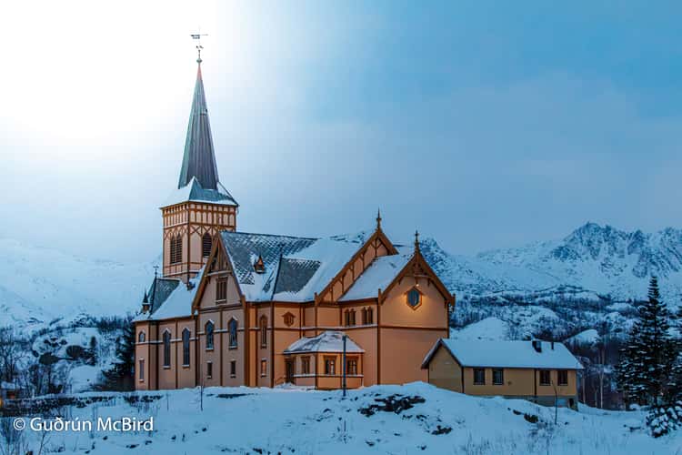 Vågan Church