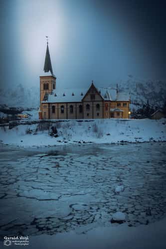 Vågan Church