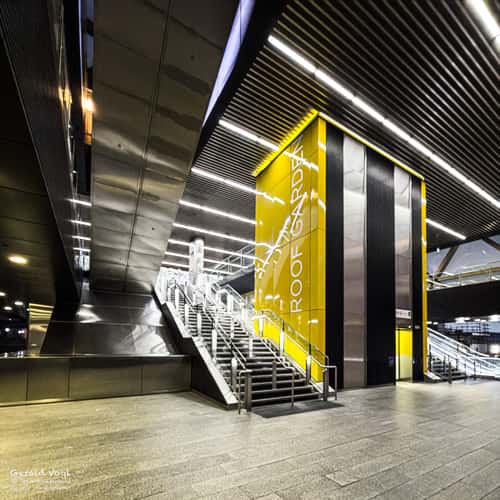 Aufgang zum Roof Garden in der Station Canary Wharf