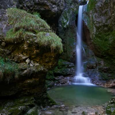 Cascade du Moulin de la Burne, France