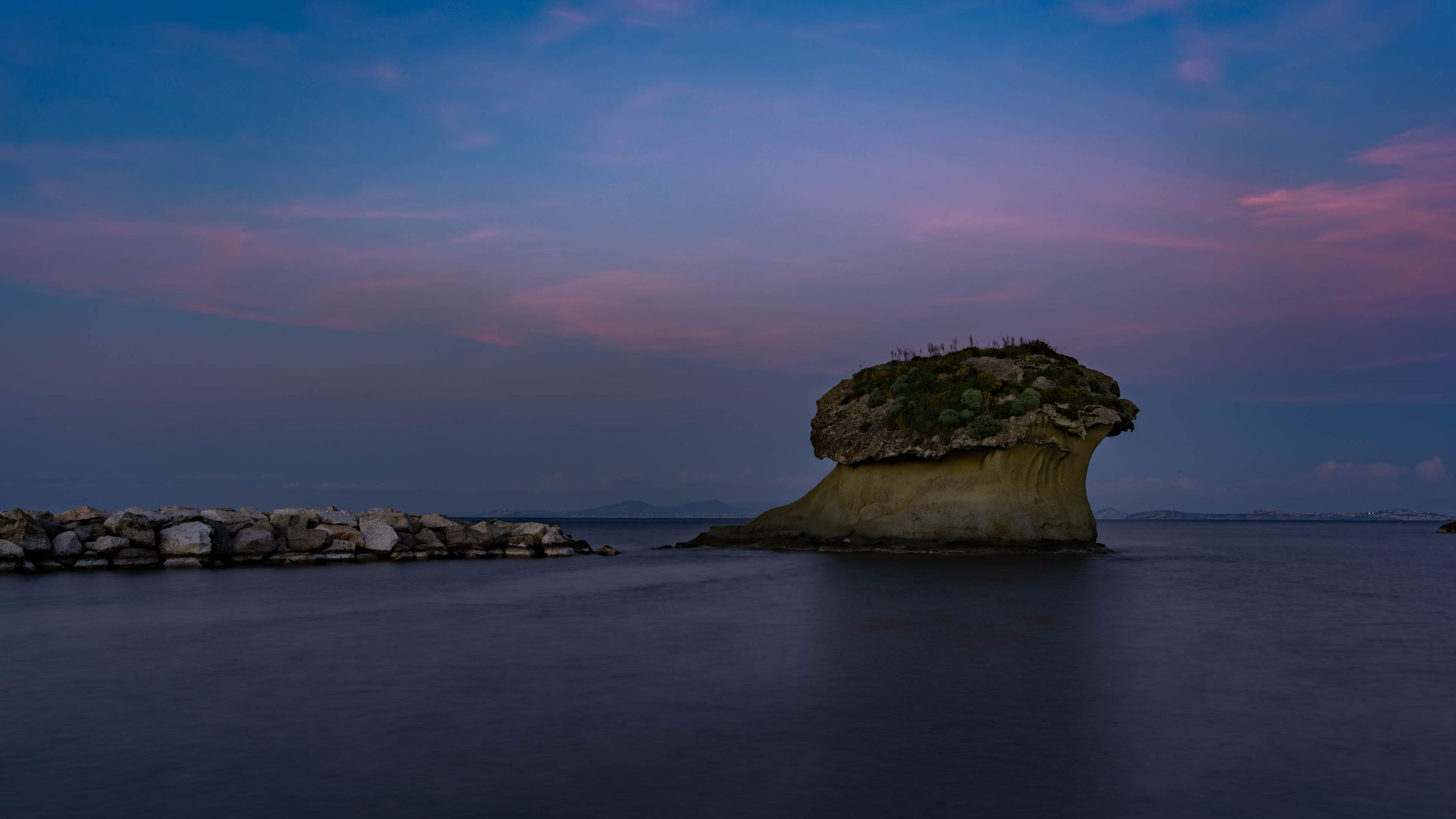 Il Fungo, Italy