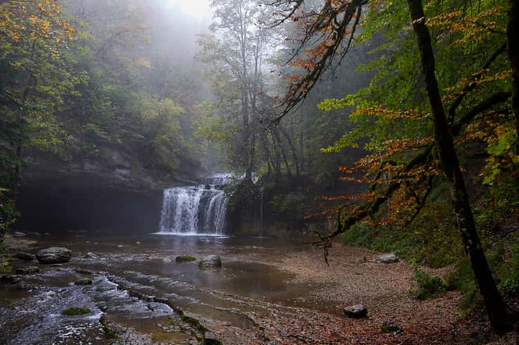 Le Gour Bleu - Cascades du Hérisson