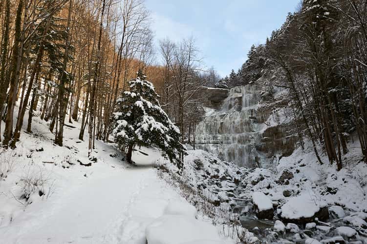 L'Éventail - Cascades du Hérisson