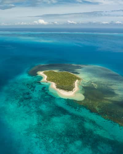 Ronhua island (Small Tenia island)
