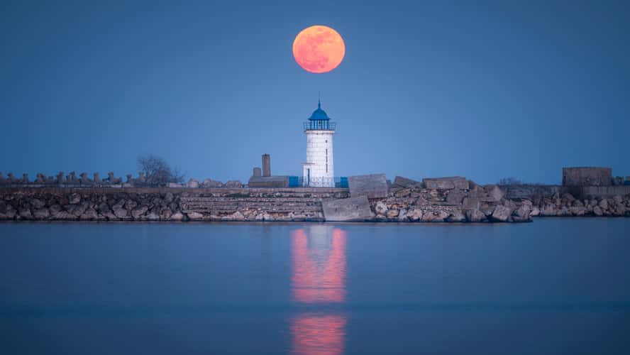 The genovese lighthouse