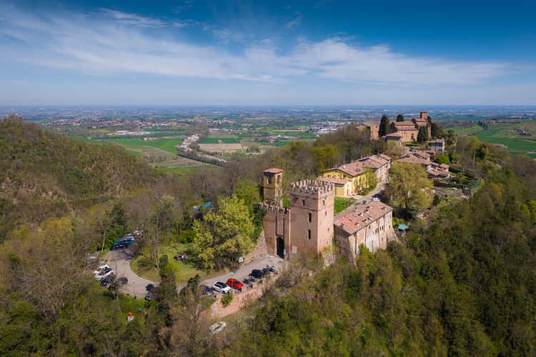 Abbazia di Santa Maria, Monteveglio (drone)