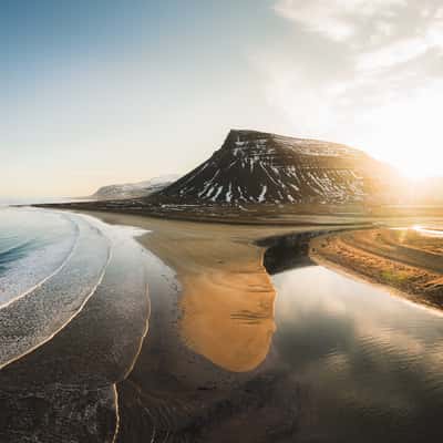 Bardastrandarsandur Beach Line (Tides), Iceland