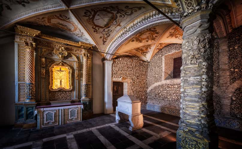 Capela dos Ossos, Evora