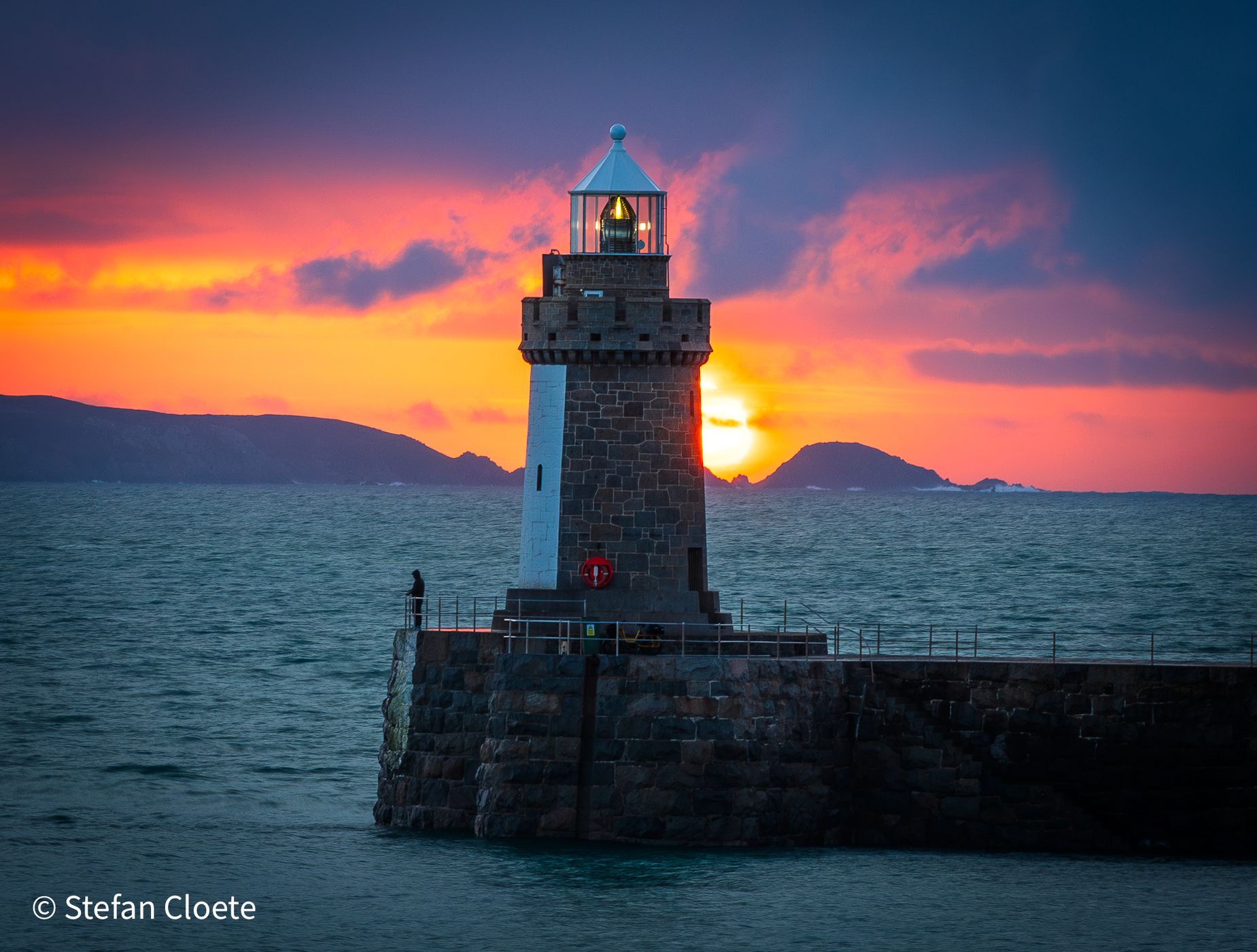 Castle Breakwater Lighthouse, Guernsey