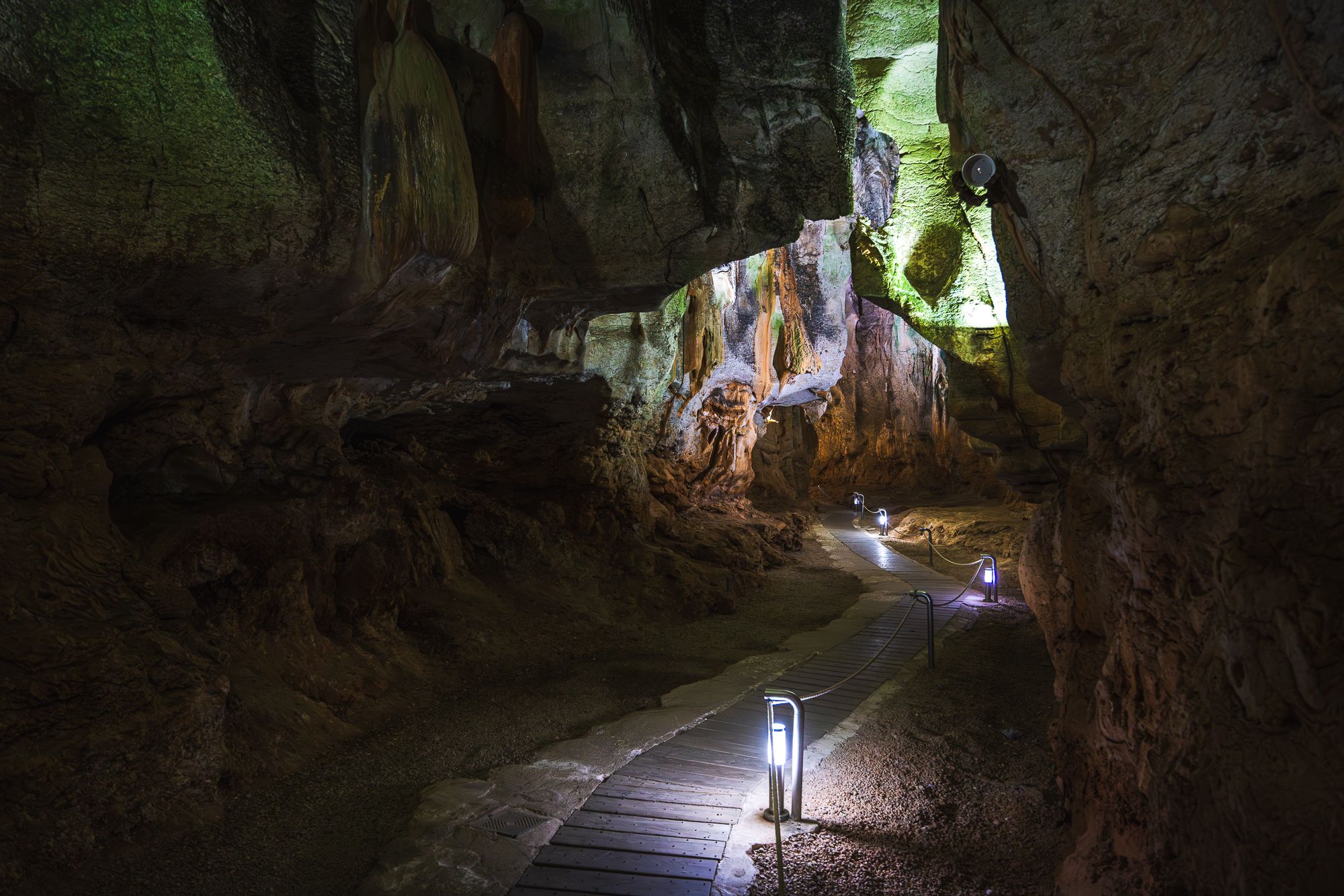 Cova de les Calaveres, Spain