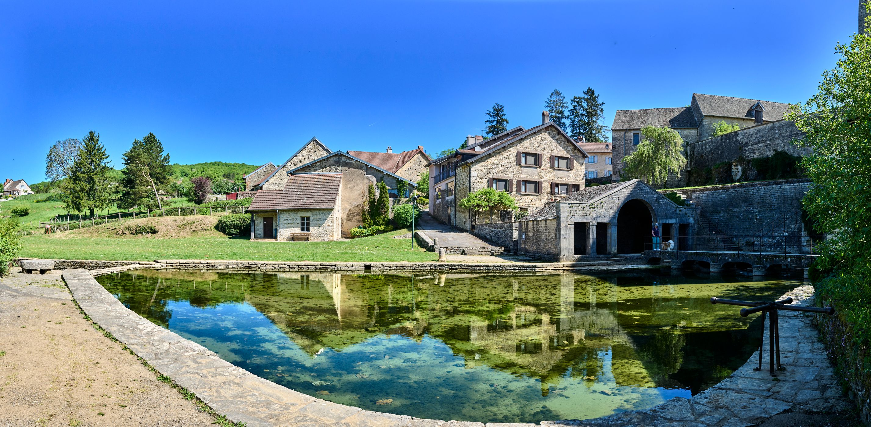 Fondremand - La source de la Romaine, France