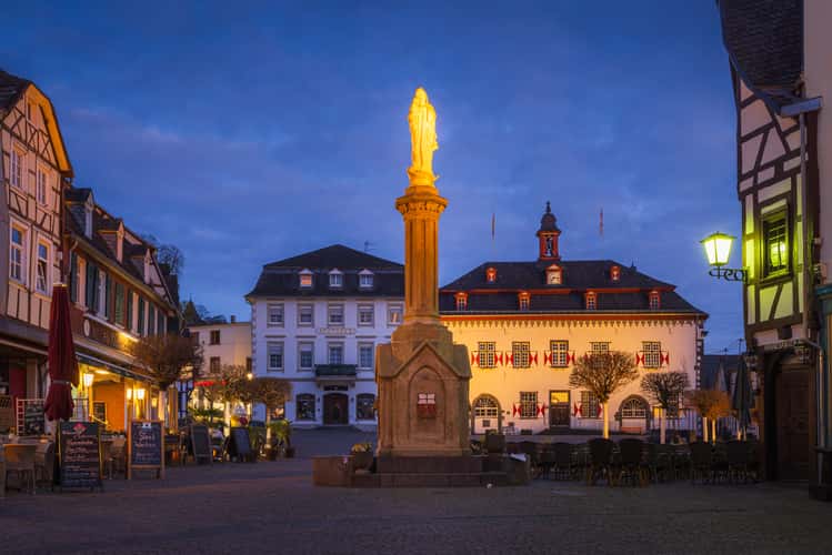 Marktplatz, Linz am Rhein