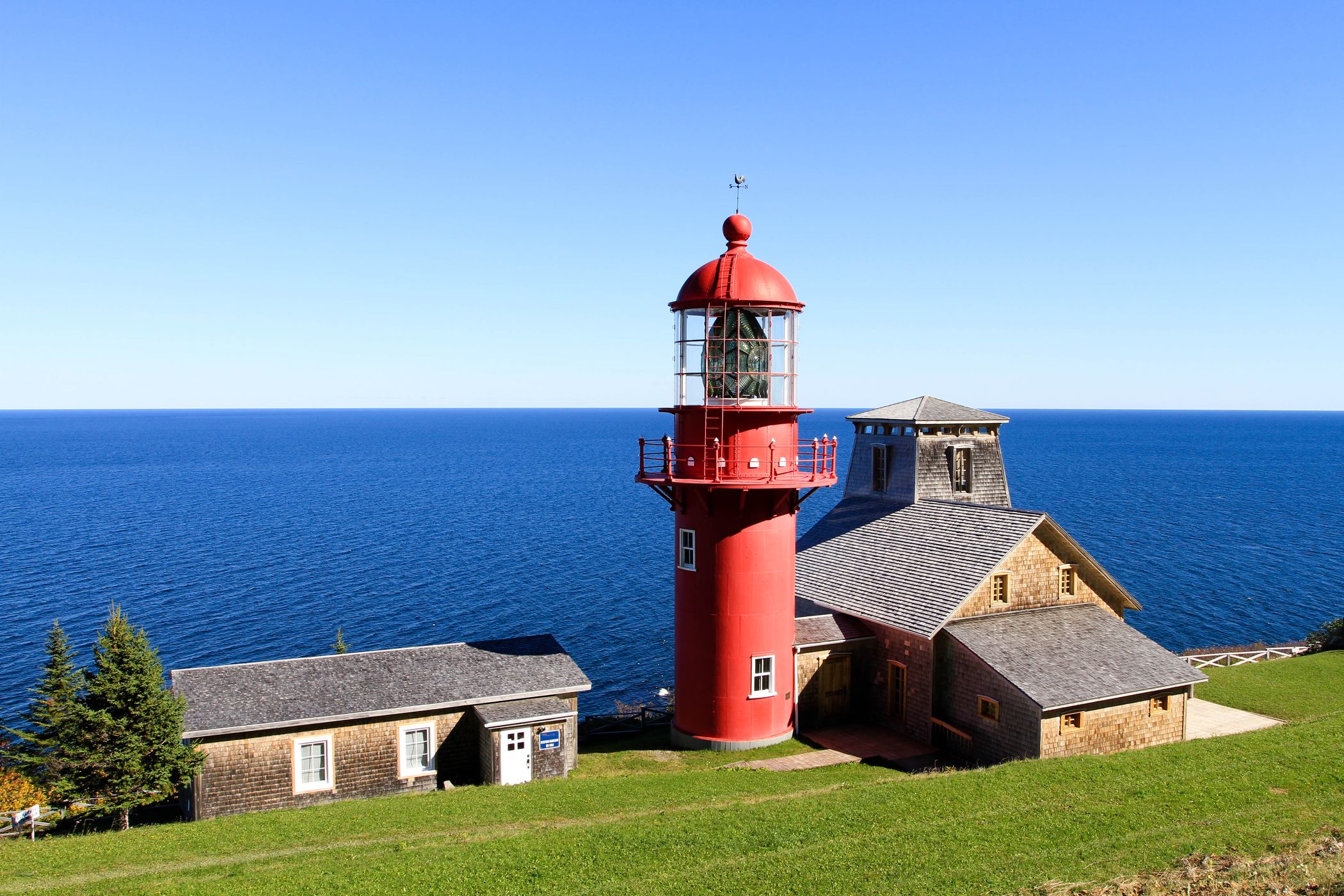 Pointe-à-la-Renommée Lighthouse, Canada