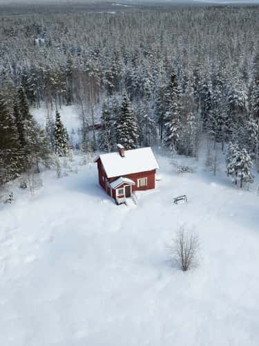 Red house near Tepsa