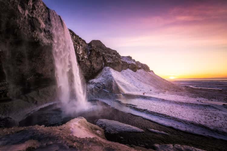 Seljalandsfoss from the side