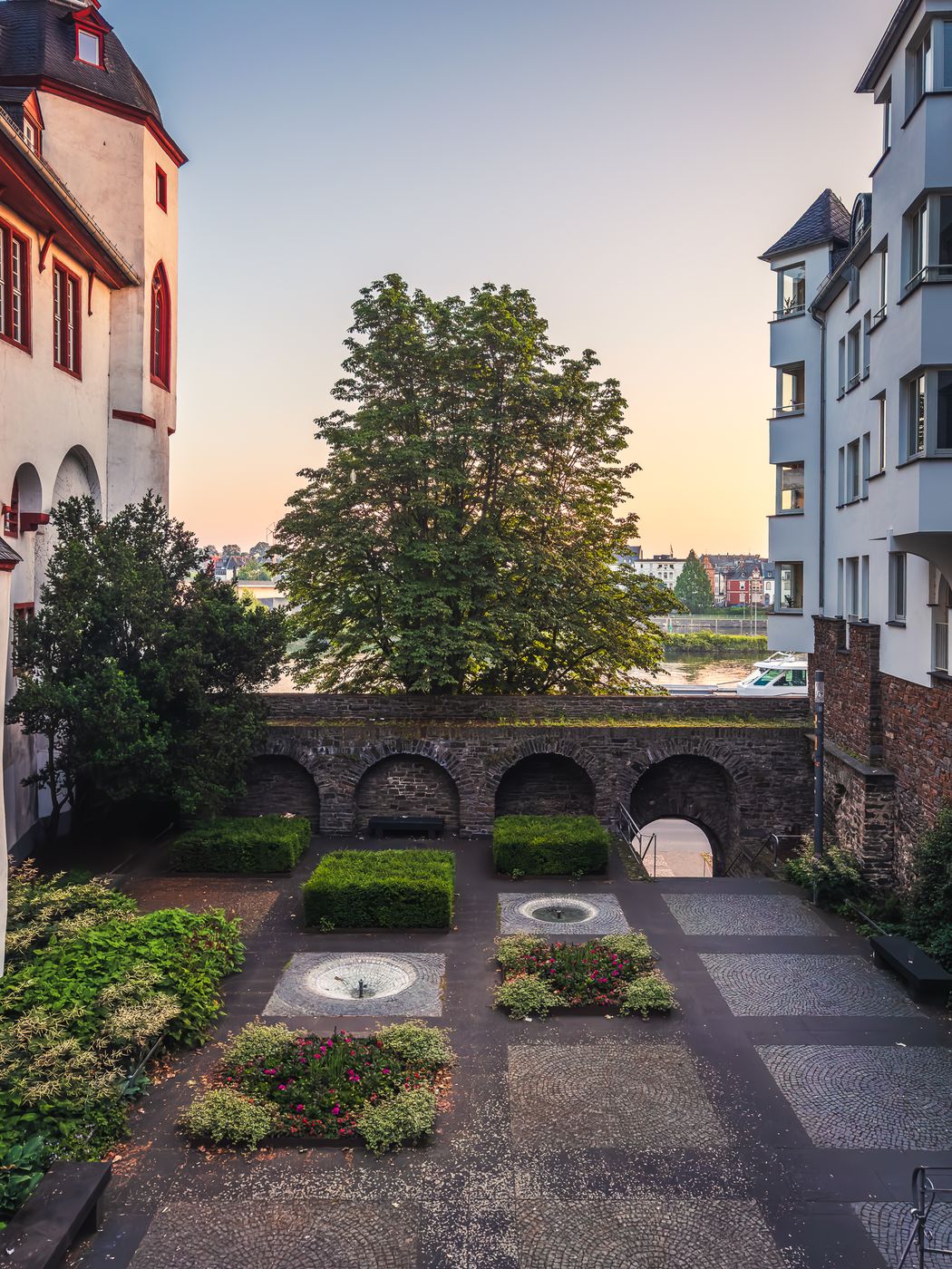 Springbrunnen, Koblenz - Tiefgarten Alte Burg, Germany