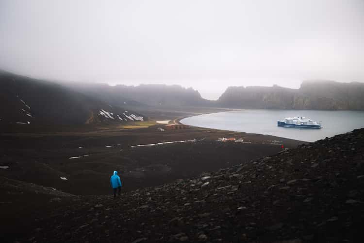 Whalers Bay Summit, Deception Island