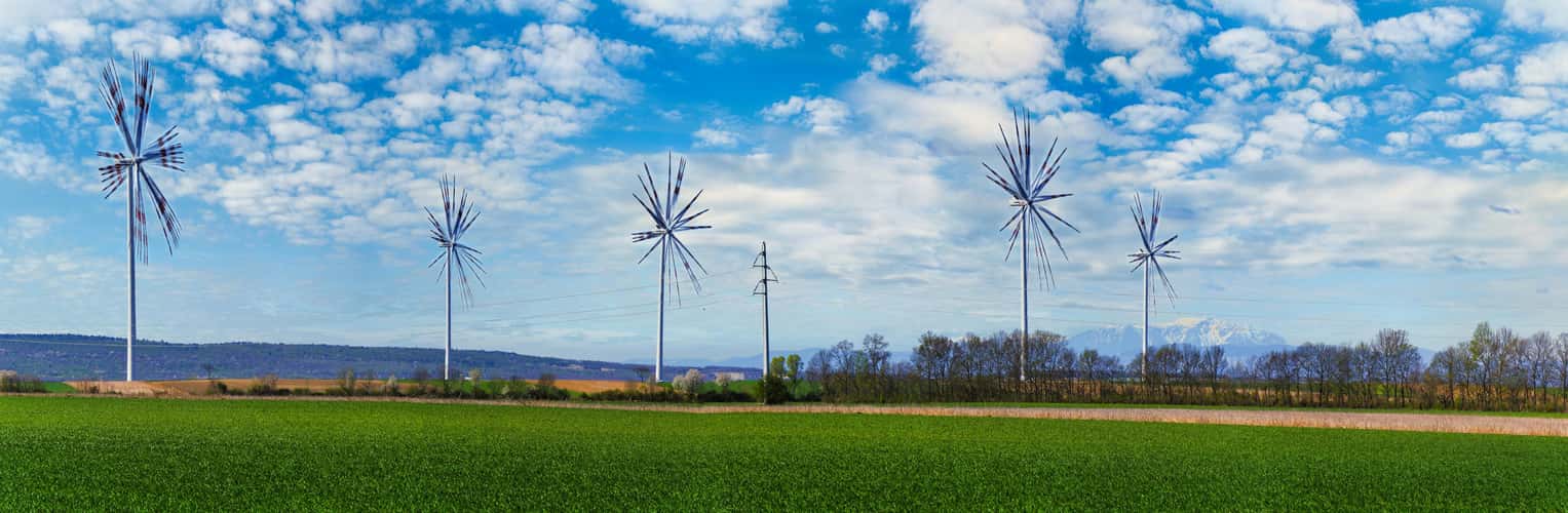 Wind turbines in front of the Schneeberg