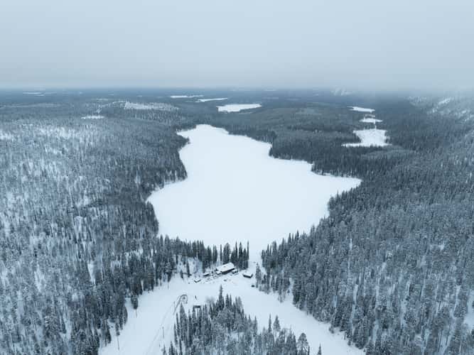 Yii-Pessari Lake
