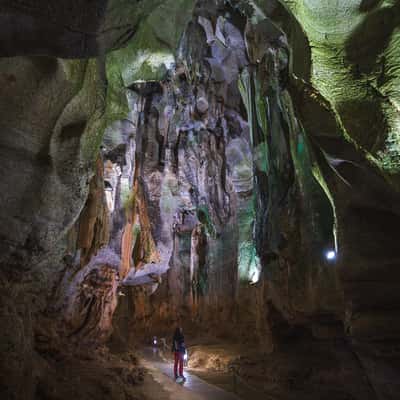 Cova de les Calaveres, Spain