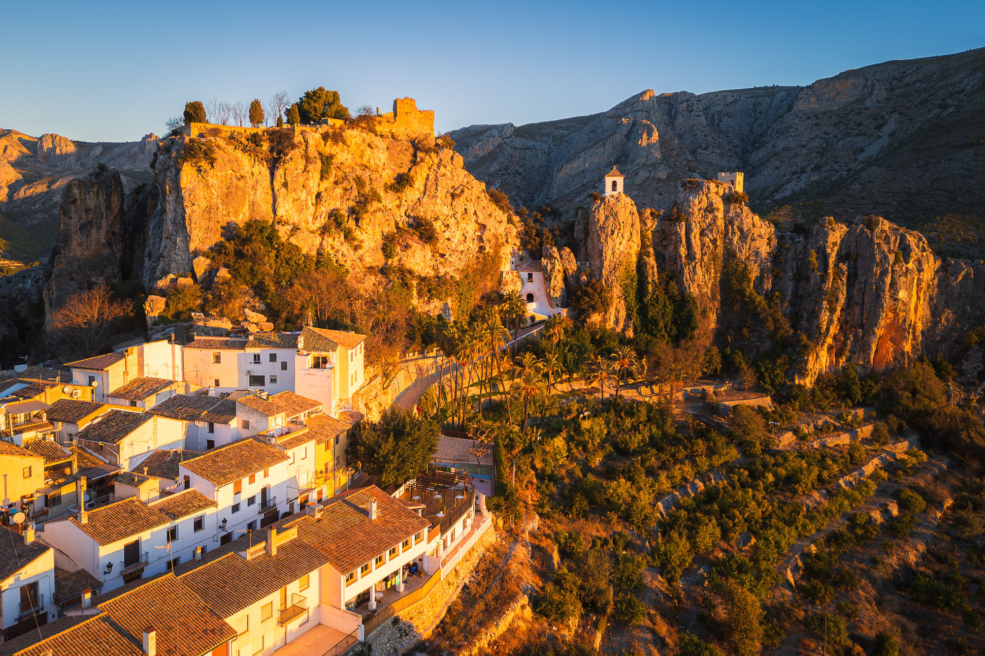 El Castell de Guadelest (drone), Spain