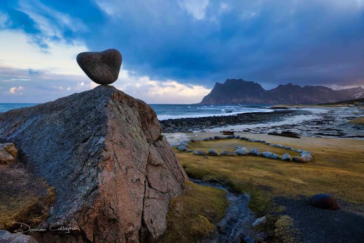 Heart Rock, Uttakleiv Beach