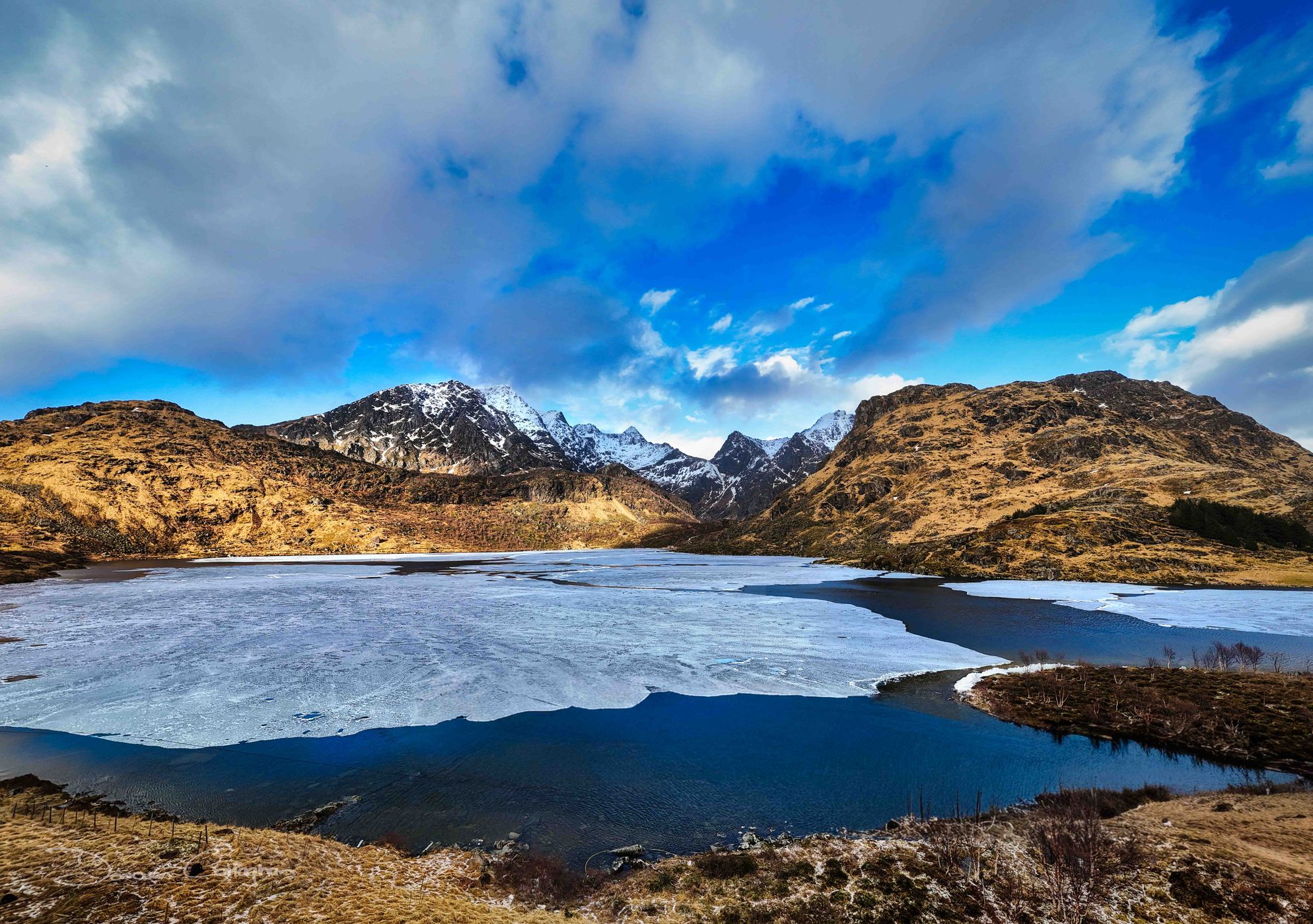 ice sheet Vikvatnet [Lake], Norway