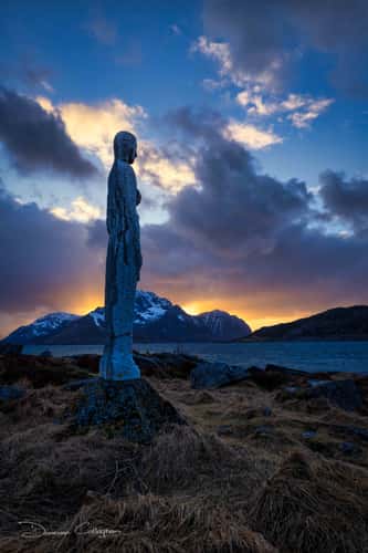 Lilleeid Statue, Gravdal