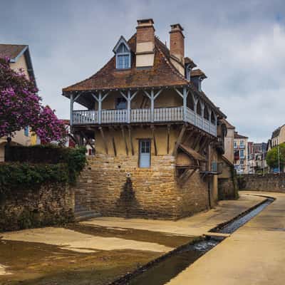 Passage Oustau Dou Saleys, Salies-de-Béarn, France