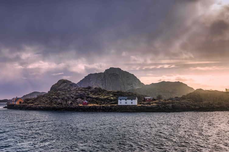 sunrise Mortsund