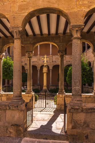 Claustro del antiguo convento de la Merced, Orihuela