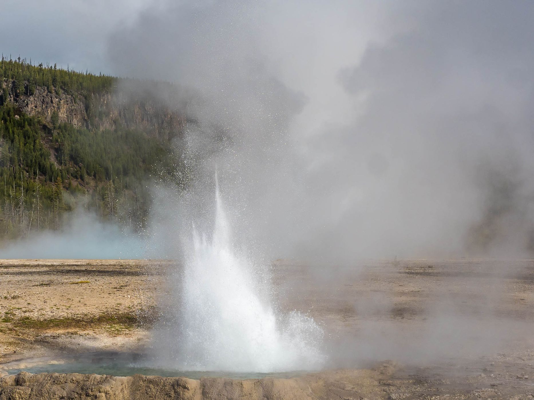 Cliff Geyser, USA