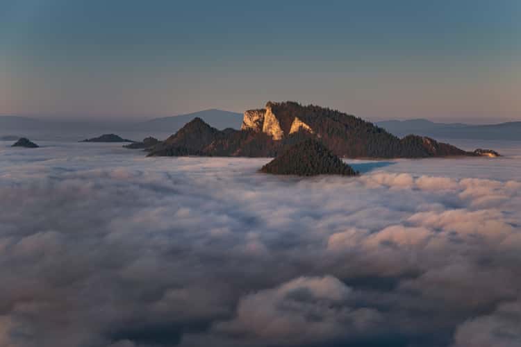 Inversions over the Pieniny Mountains.