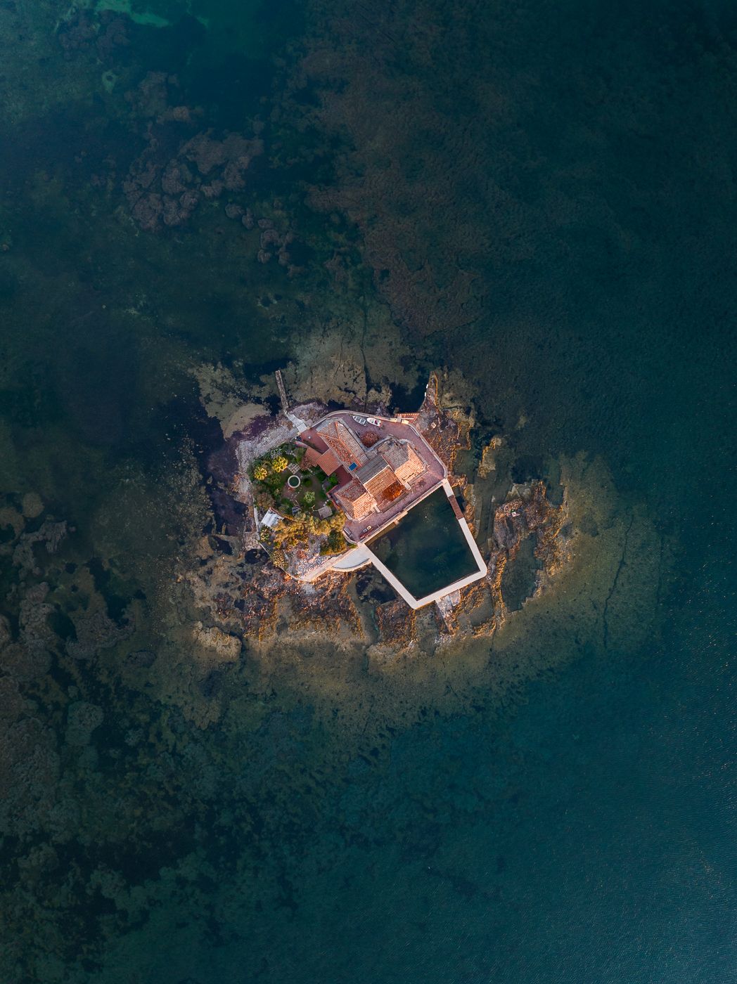 Isolotto Brancati, Italy