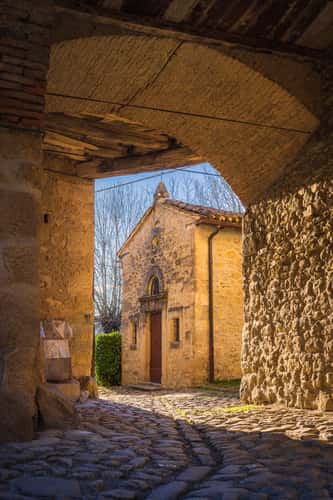 La Scola Entrance