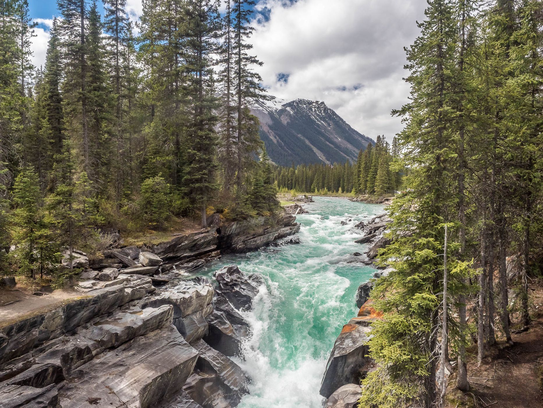 Numa Falls, Canada