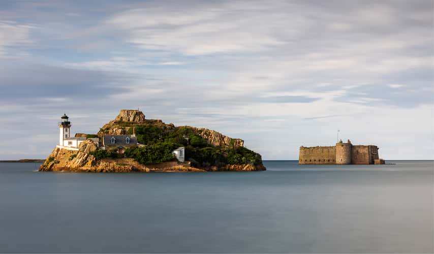 PHARE DE L’ÎLE  LOUËT