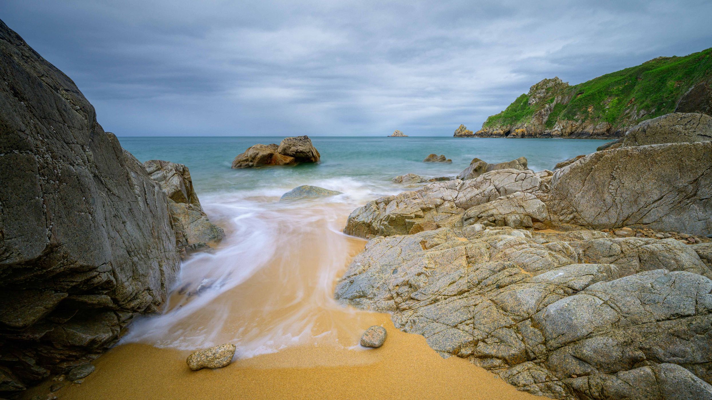 Plage d'or, France