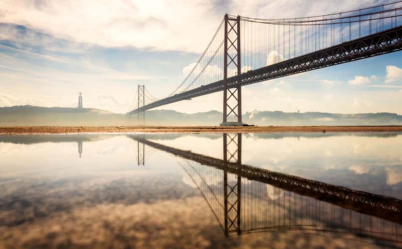 Ponte 25 de Abril Bridge