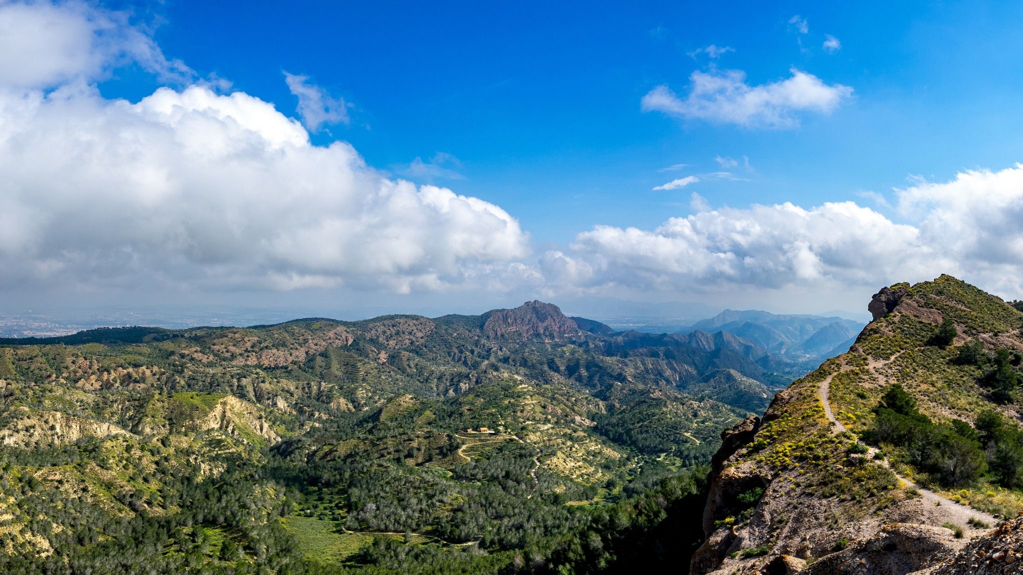 Senda de king Kong, Spain