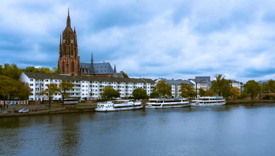 Skyline View at Alte Brücke, Frankfurt am Main
