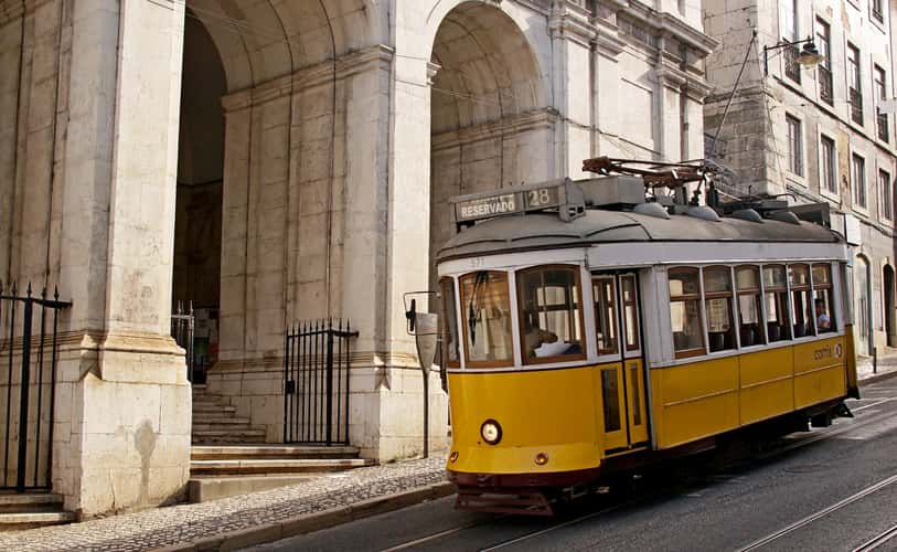Tram 28 near Igreja de Santa Catarina