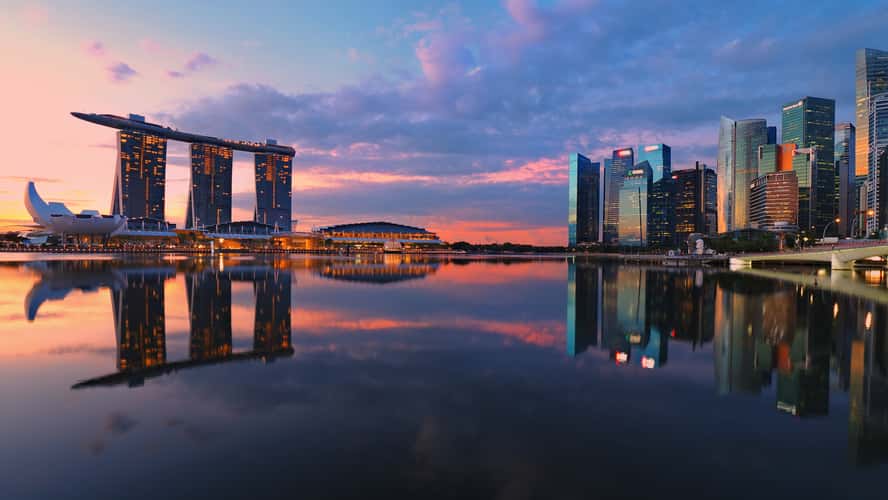 View of Financial District with Jubilee Bridge