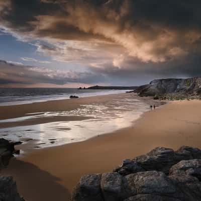 View towards Plage Bara, France