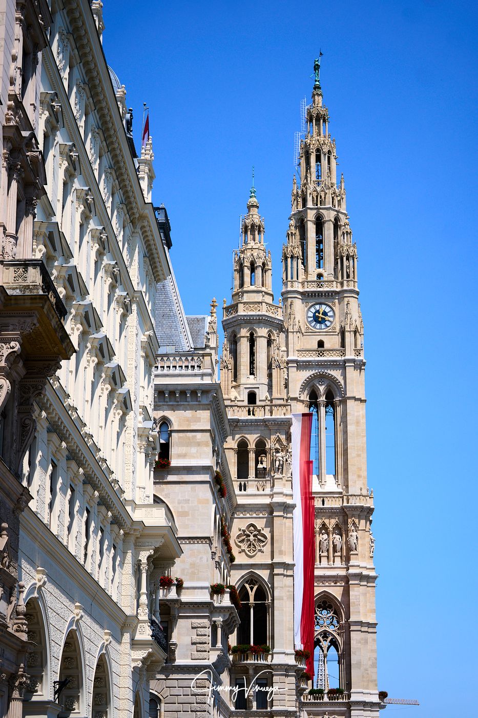 Votivkirche & Rathaus, Austria